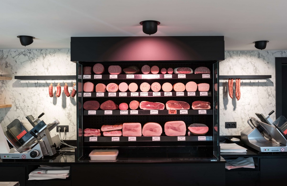 Charcuterie in de toonbank